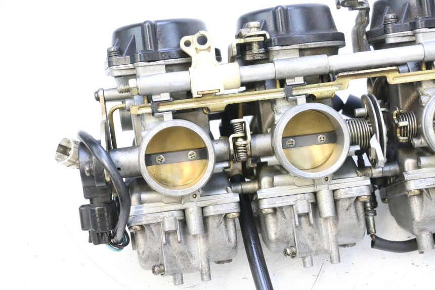 photo de CARBURATORE YAMAHA YZF R GENESIS 750 (1993 - 1998) - Marcature e riferimenti originali