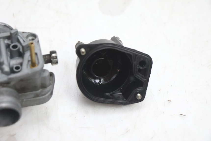 photo de CARBURATORE PIAGGIO ZIP 2T 50 (2009 - 2019) - Altra vista dell'articolo