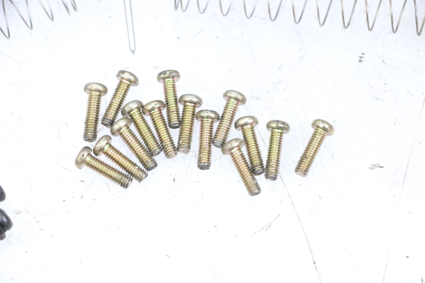 photo de CARBURATORE KAWASAKI ZR 7 750 (1999 - 2004) - Primo piano ad alta risoluzione