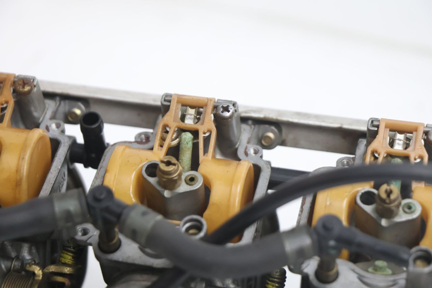 photo de CARBURATORE KAWASAKI ZX-6R ZX6R 600 (1995 - 1997) - Altra vista dell'articolo