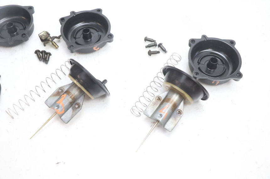 photo de CARBURATORE KAWASAKI ZX-6R ZX6R 600 (1995 - 1997) - Panoramica del profilo