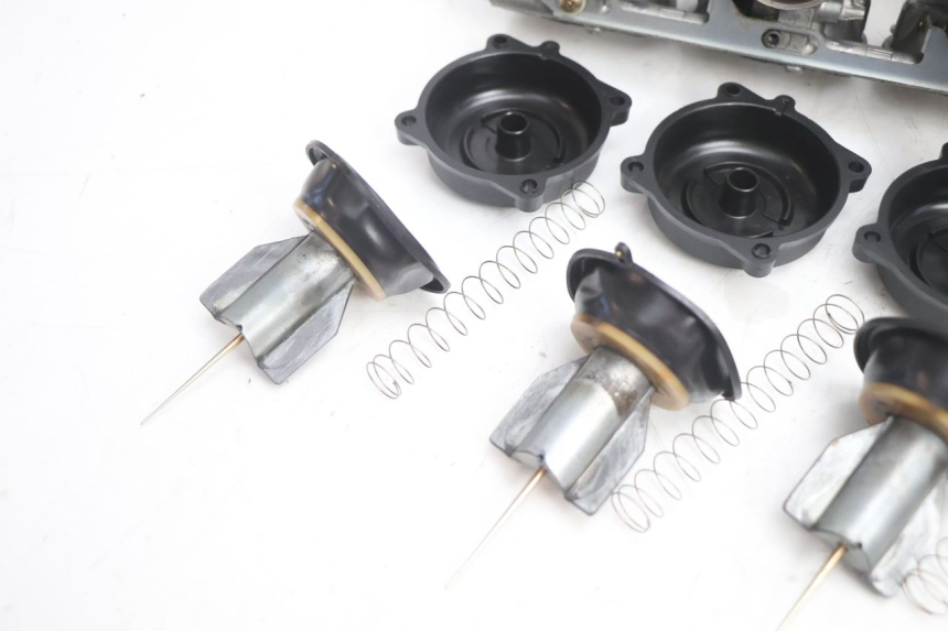 photo de CARBURATORE KAWASAKI ZX-6R ZX6R 600 (1995 - 1997) - Foto prodotto supplementare