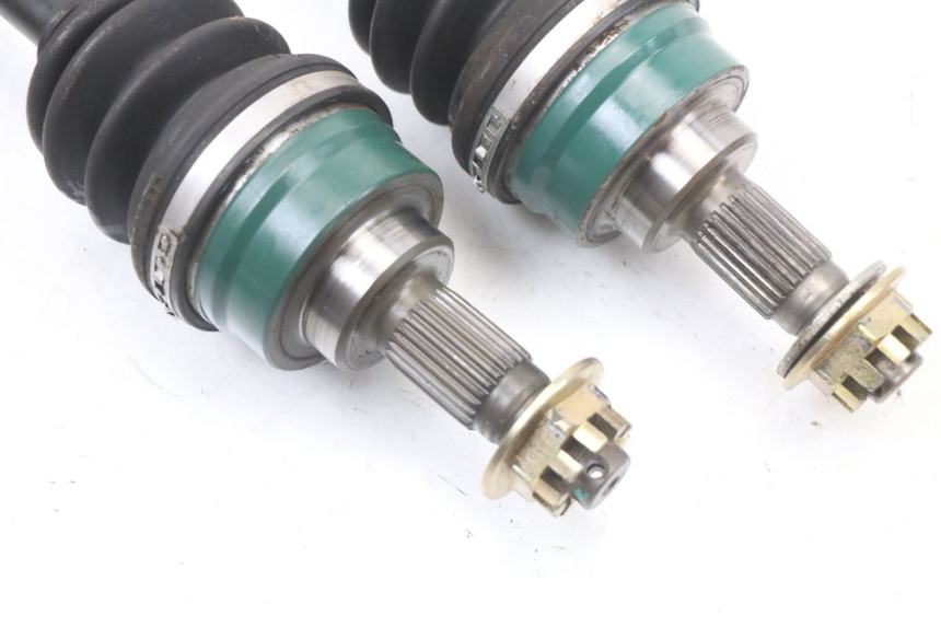 photo de ALBERO TRASMISSIONE POSTERIORE HYTRACK HY S 4X4 410 (2013 - 2016) - Primo piano tecnico