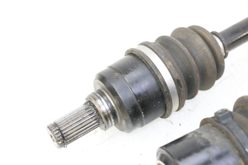 photo de ALBERO TRASMISSIONE POSTERIORE YAMAHA YFM GRIZZLY 550 (2008 - 2015) - Primo piano tecnico