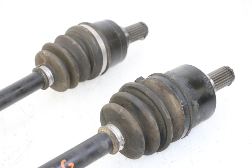 photo de ALBERO TRASMISSIONE POSTERIORE YAMAHA YFM GRIZZLY 550 (2008 - 2015) - Dettagli dei punti di fissaggio