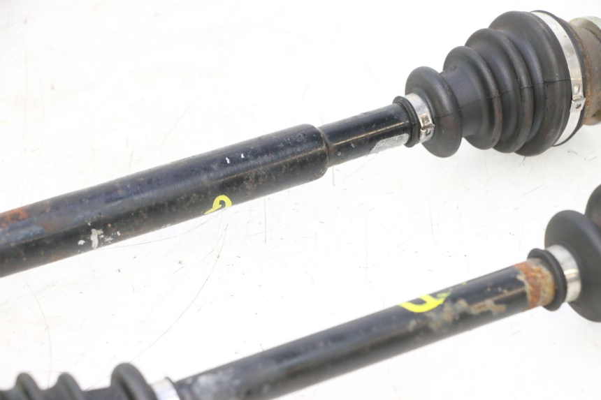 photo de ALBERO TRASMISSIONE ANTERIORE BOOM TRIKE FUN 500 (2004 - 2010) - Zoom sui componenti