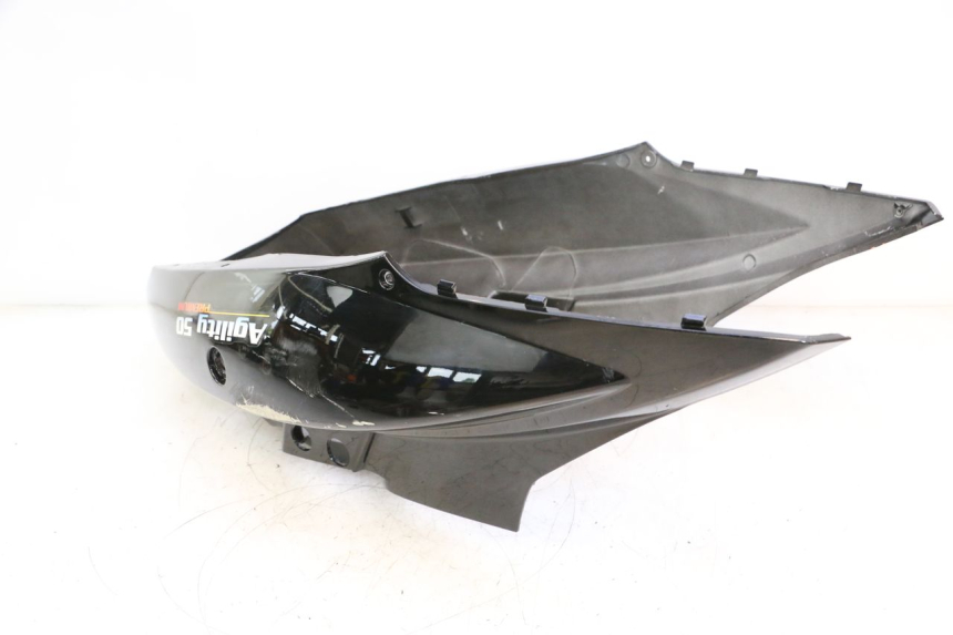 photo de CARENA POSTERIORE KYMCO AGILITY 4T 10" 50 (2005 - 2018) - Primo piano tecnico