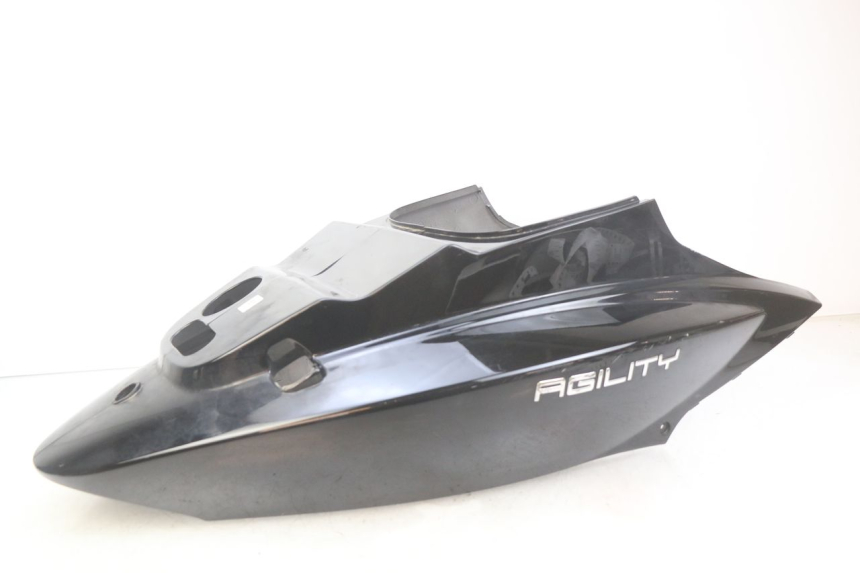 photo de CARENAGE POSTERIORE KYMCO AGILITY 4T 50 (2018 - 2022) - Caratteristiche distintive
