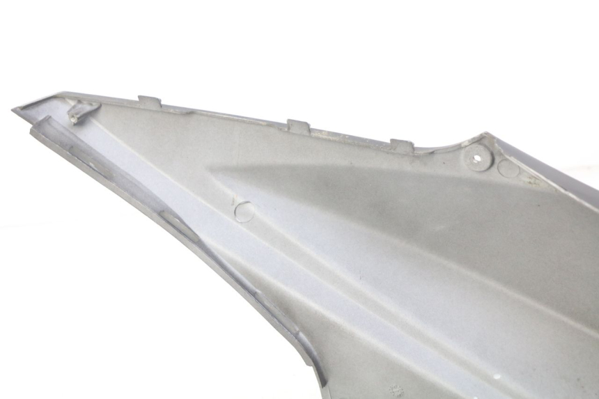 photo de CARENAGE POSTERIORE KYMCO AGILITY 4T 50 (2018 - 2022) - Dettagli dei punti di fissaggio