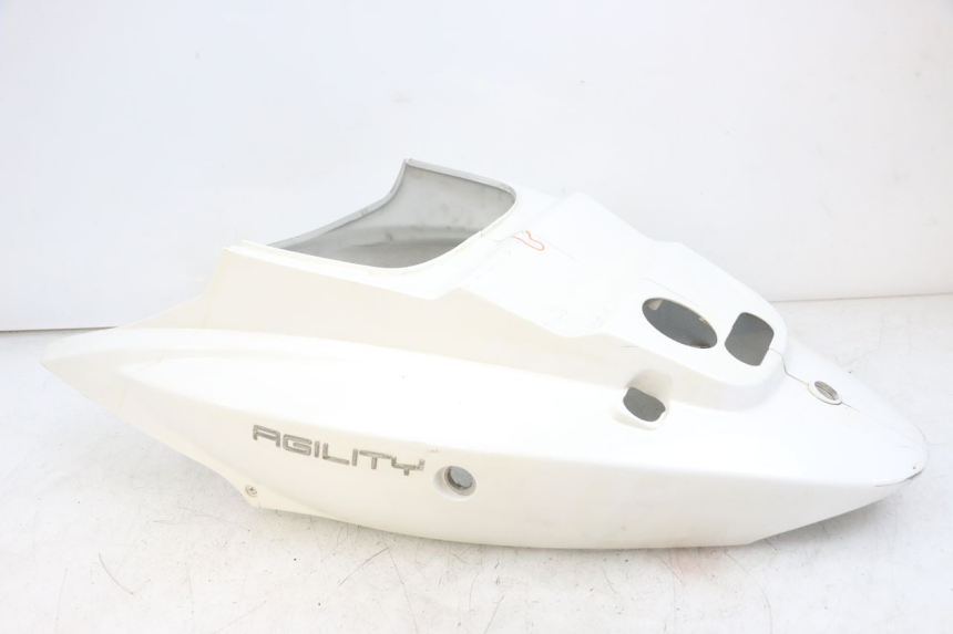 photo de CARENAGE POSTERIORE KYMCO AGILITY 4T 50 (2018 - 2022) - Focus sulla struttura