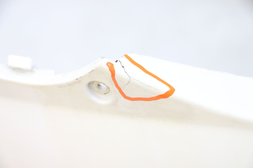 photo de CARENAGE POSTERIORE KYMCO AGILITY 4T 50 (2018 - 2022) - Stato della superficie e materiale