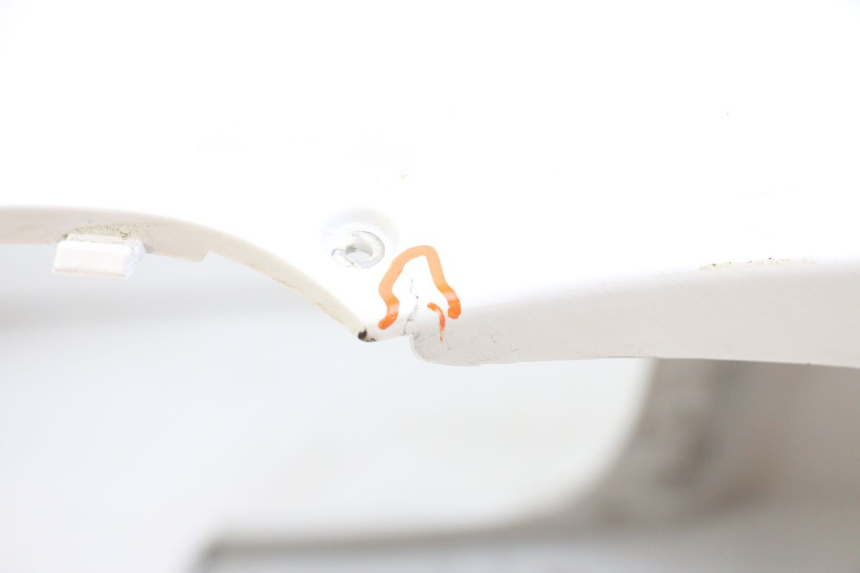 photo de CARENAGE POSTERIORE KYMCO AGILITY 4T 50 (2018 - 2022) - Marcature e riferimenti originali