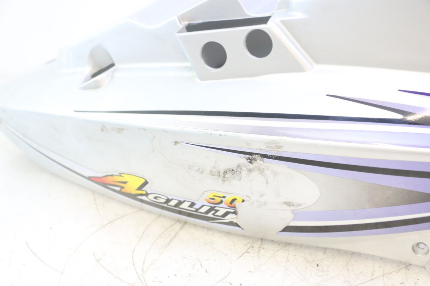 photo de CARENAGE POSTERIORE KYMCO AGILITY 4T 50 (2005 - 2018) - Primo piano ad alta risoluzione