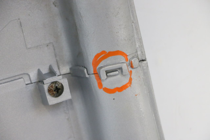 photo de CARENAGE POSTERIORE KYMCO AGILITY 4T 50 (2005 - 2018) - Altra angolazione