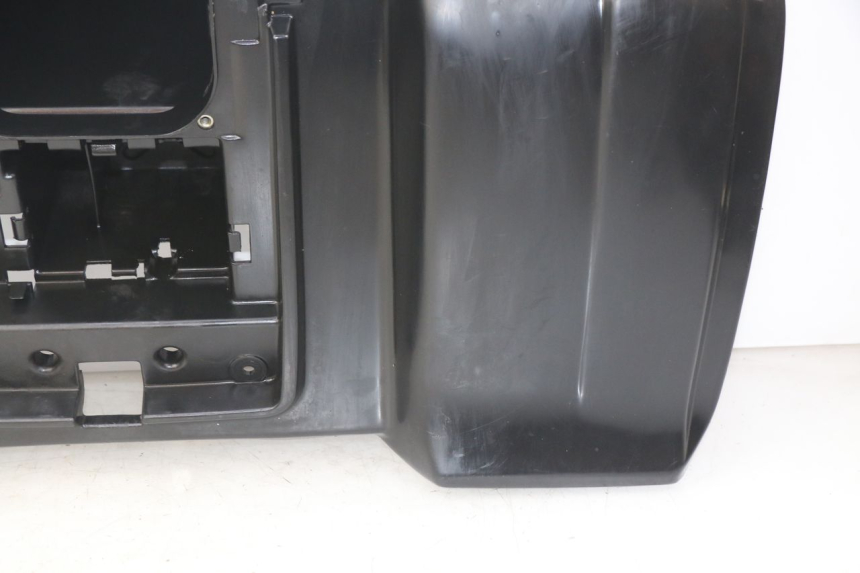 photo de CARENAGE POSTERIORE YAMAHA BLASTER 200 (2003 - 2007) - Altra vista dell'articolo