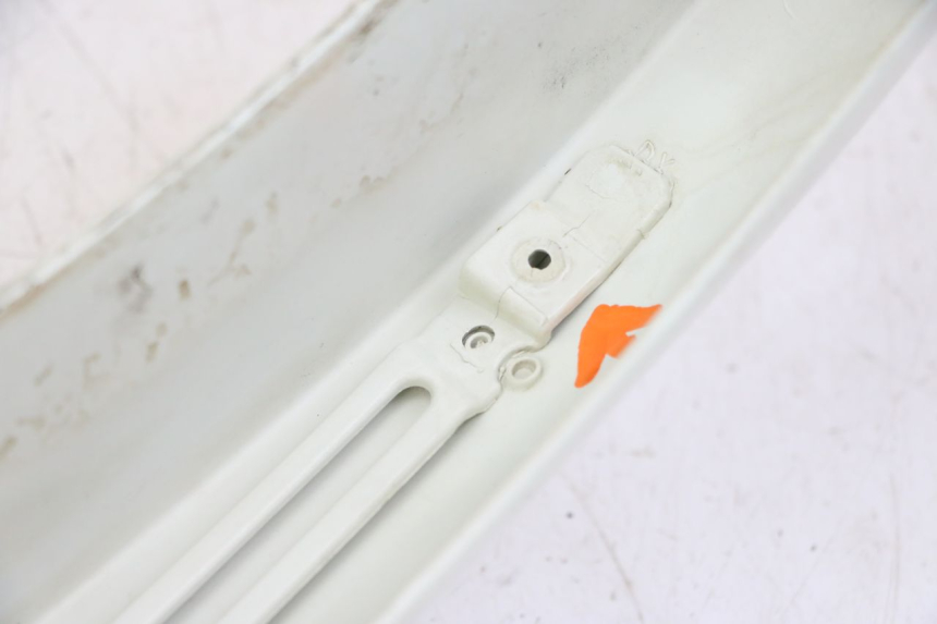 photo de CARENAGE POSTERIORE BMW C1 125 (2000 - 2003) - Zoom sullo stato d'uso