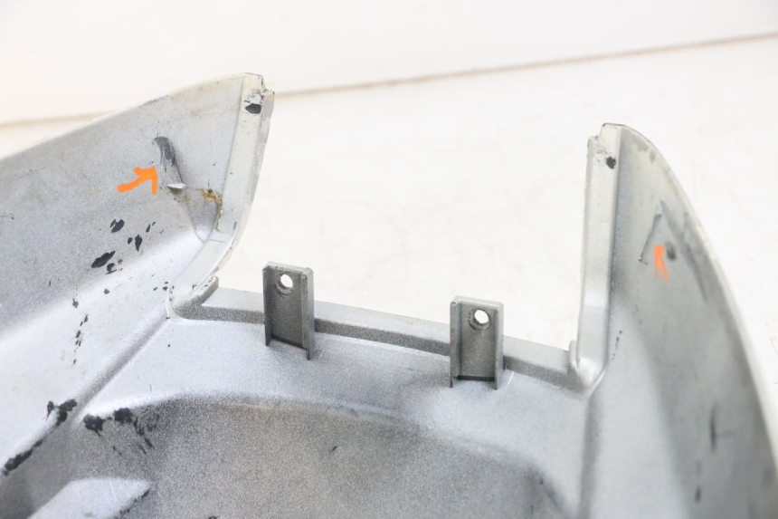 photo de CARENATURA POSTERIORE MBK BOOSTER SPIRIT 50 (2004 - 2017) - Stato della superficie e materiale