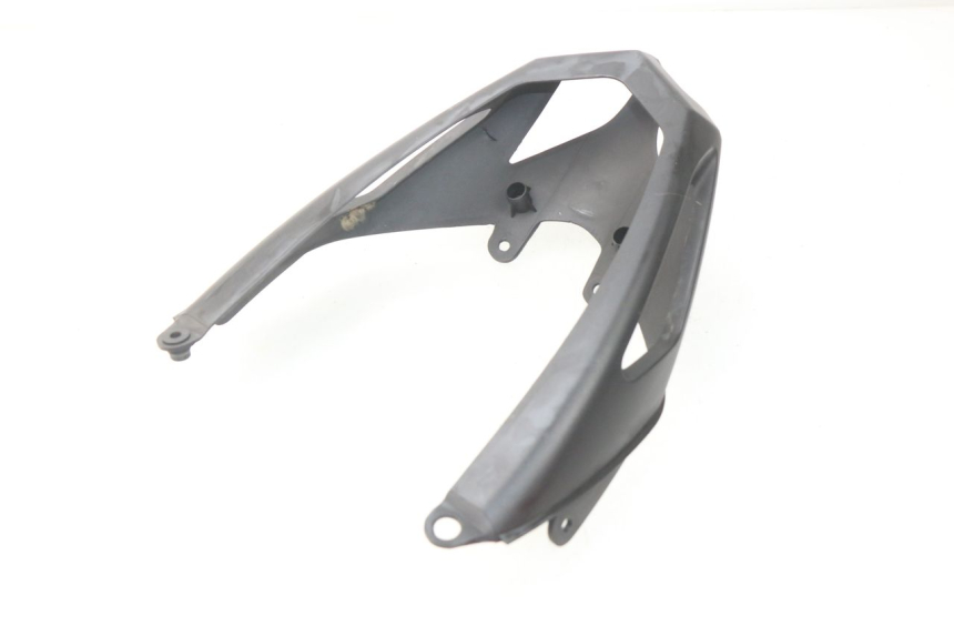 photo de Carena posteriore MV AGUSTA BRUTALE R WALLY 910 (2008 - 2008) - Stato della superficie e materiale