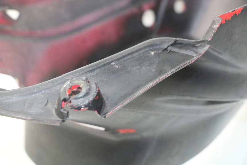 photo de CARENAGE POSTERIORE YAMAHA BW'S 50 (1999 - 2003) - Zoom sullo stato d'uso