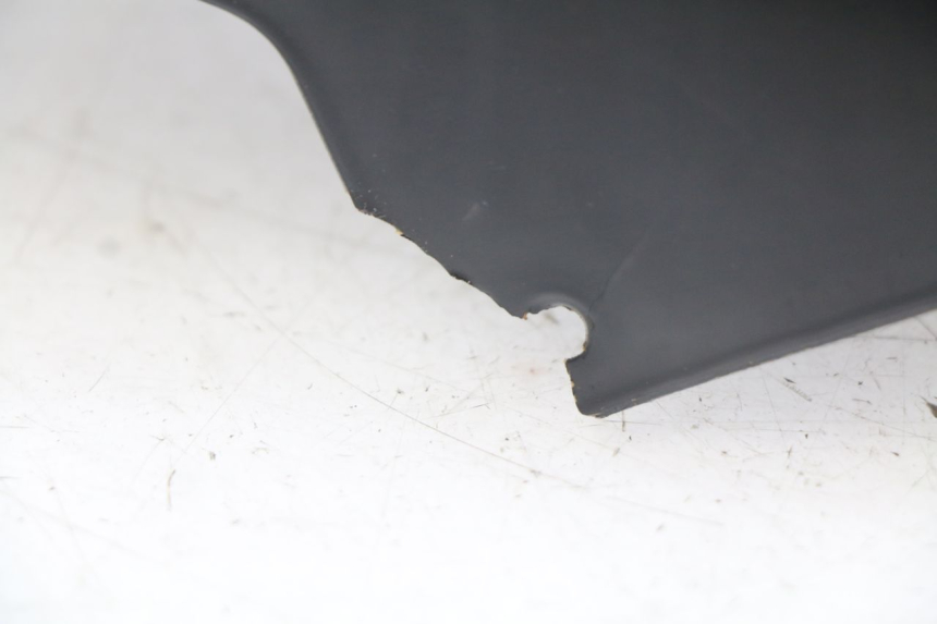 photo de CARENA POSTERIORE YAMAHA BW'S NAKED 50 (2008 - 2019) - Stato della superficie e materiale