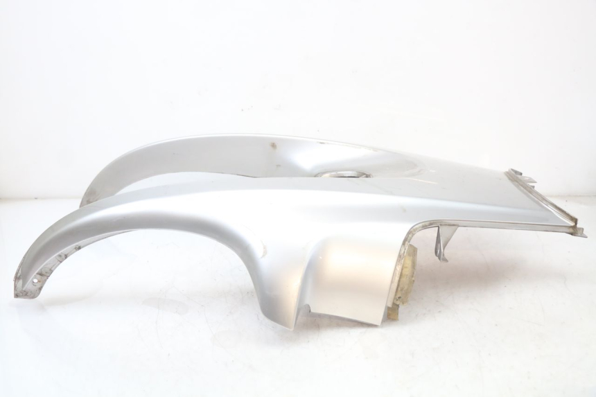 photo de CARENAGE POSTERIORE BMW C1 125 (2000 - 2003) - Primo piano tecnico