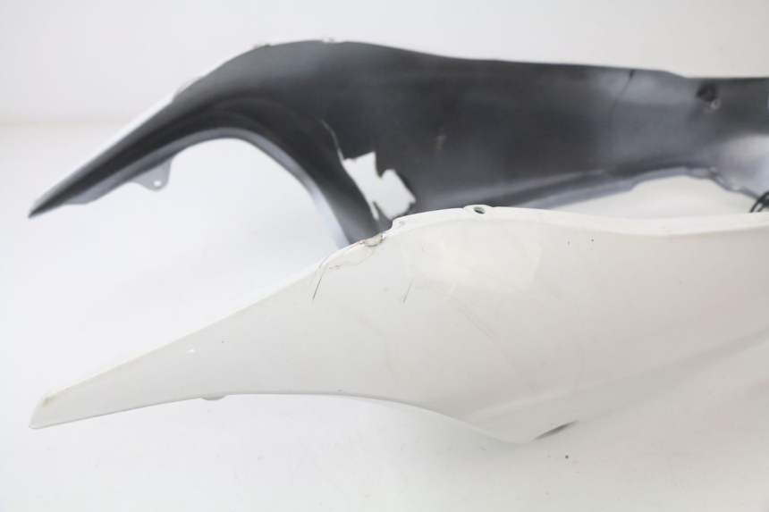 photo de Carena posteriore HONDA CBR 929 RR FIREBLADE 900 (2000 - 2001) - Zoom sullo stato d'uso