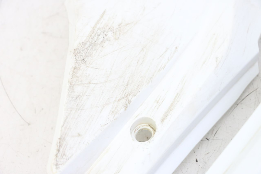 photo de CARENA POSTERIORE HONDA CRF-F CRF F 110 (2019 - 2022) - Primo piano tecnico