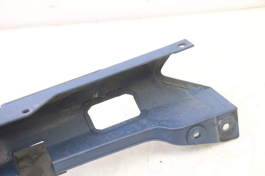 photo de CARENA POSTERIORE YAMAHA FJR ABS 1300 (2006 - 2012) - Dettagli dei punti di fissaggio