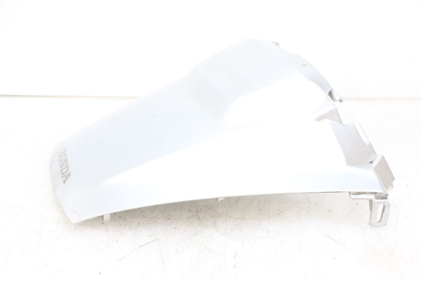 photo de CARENA POSTERIORE HONDA FJS SILVERWING SILVER WING 600 (2001 - 2010) - Caratteristiche distintive