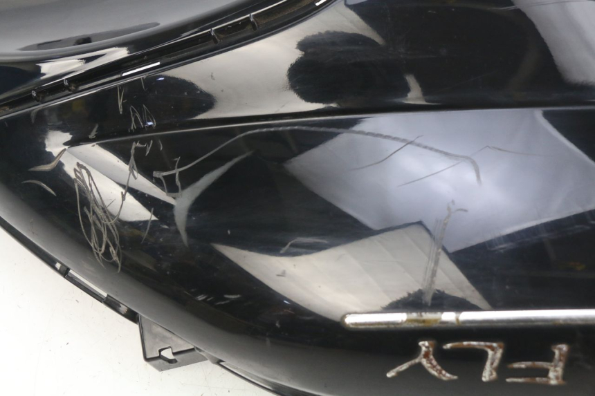 photo de CARENAGE POSTERIORE PIAGGIO FLY 2T 50 (2004 - 2017) - Zoom sui componenti