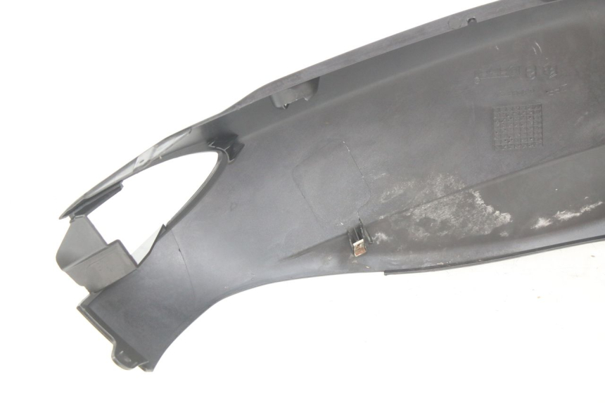 photo de CARENAGE POSTERIORE PIAGGIO FLY 2T 50 (2004 - 2017) - Primo piano tecnico