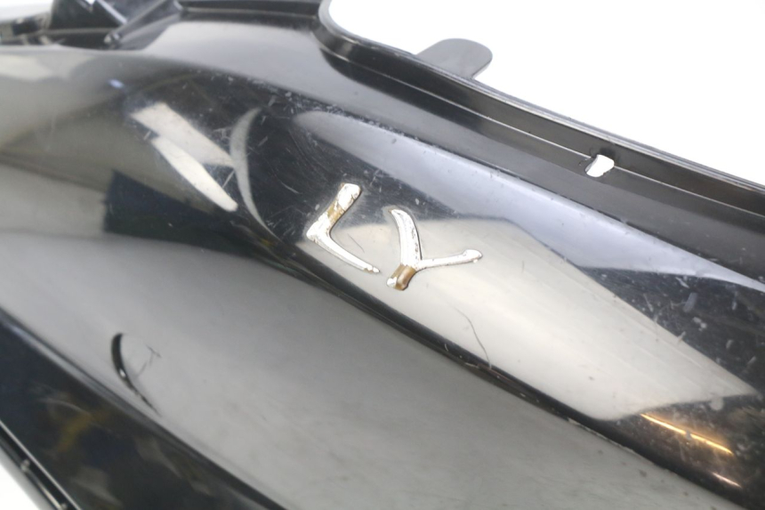 photo de CARENAGE POSTERIORE PIAGGIO FLY 2T 50 (2004 - 2017) - Marcature e riferimenti originali