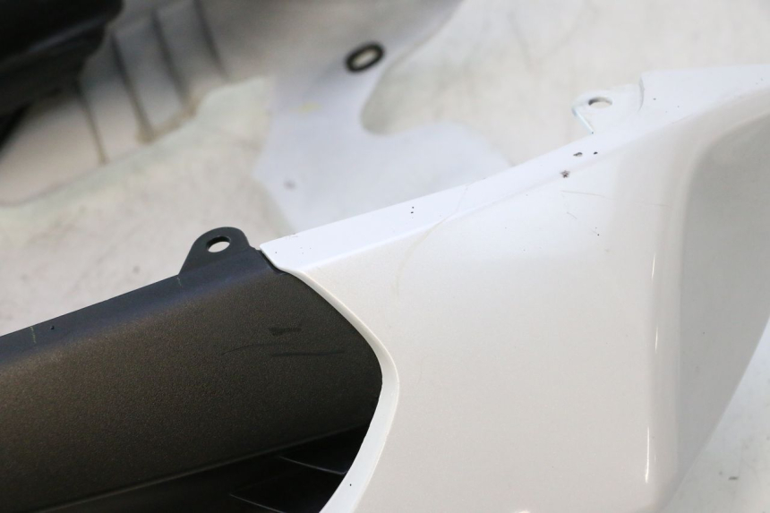photo de CARENA POSTERIORE YAMAHA FZ8 800 (2010 - 2016) - Primo piano ad alta risoluzione