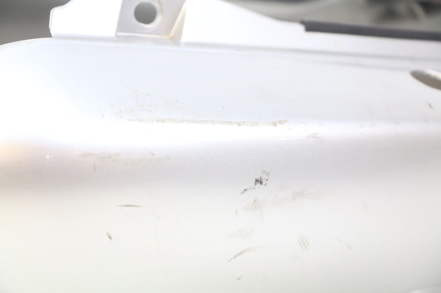 photo de CARENA POSTERIORE YAMAHA FZS FAZER 600 (1998 - 2001) - Altra vista dell'articolo