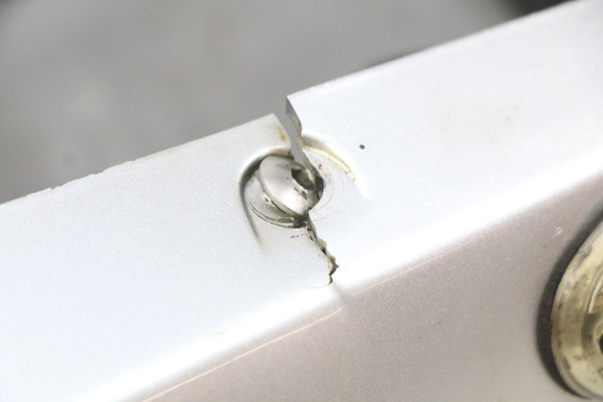 photo de CARENA POSTERIORE YAMAHA FZS FAZER 600 (1998 - 2001) - Altra angolazione