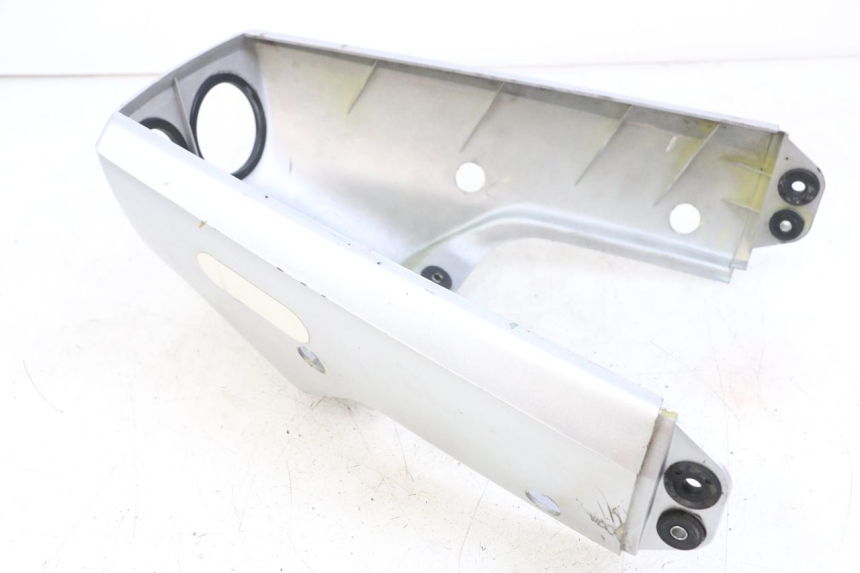 photo de Carena posteriore HYOSUNG GF 125 (2001 - 2005) - Altra angolazione