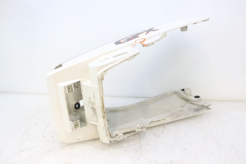 photo de CARENA POSTERIORE KAWASAKI GPX F ZX750F 750 (1986 - 1990) - Primo piano tecnico