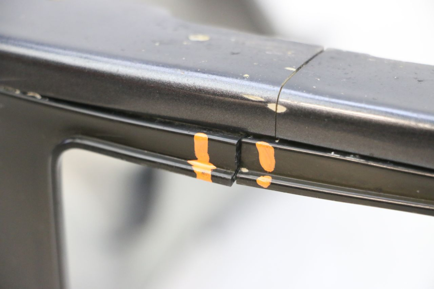 photo de CARENA POSTERIORE KAWASAKI GPZ RX 1000 (1986 - 1988) - Altra vista dell'articolo