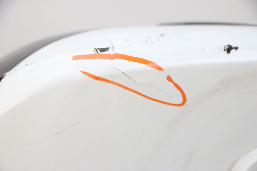 photo de CARENA POSTERIORE SUZUKI GSXR GSX-R 1000 (2003 - 2004) - Zoom sullo stato d'uso