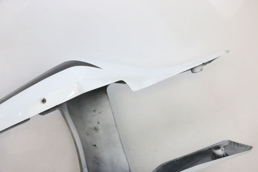 photo de CARENA POSTERIORE SUZUKI GSXR GSX-R 1000 (2003 - 2004) - Dettagli dei punti di fissaggio