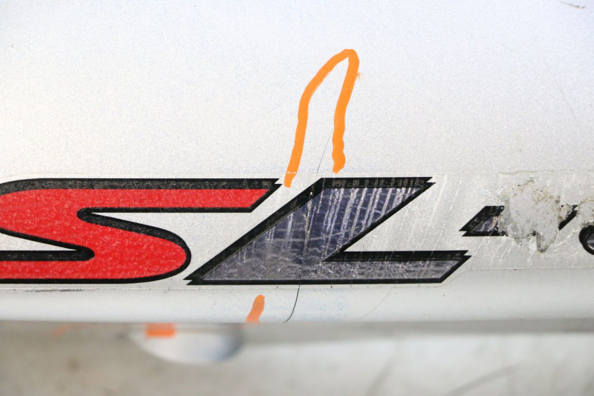 photo de CARENA POSTERIORE KAWASAKI ZR7 ZR-7 S 750 (1999 - 2004) - Zoom sullo stato d'uso