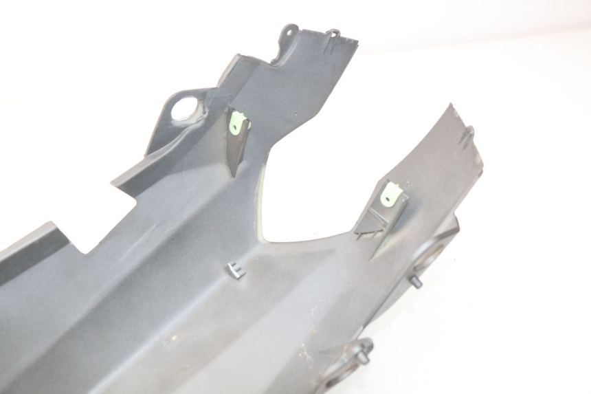 photo de CARENA POSTERIORE PEUGEOT KISBEE 2T 50 (2010 - 2017) - Primo piano ad alta risoluzione