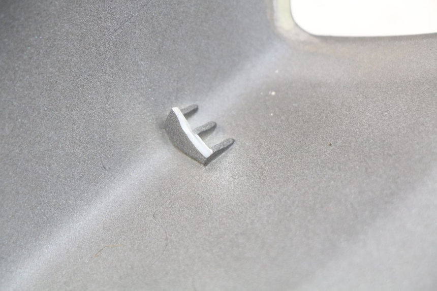 photo de CARENA POSTERIORE PEUGEOT KISBEE 2T 50 (2010 - 2017) - Foto prodotto supplementare