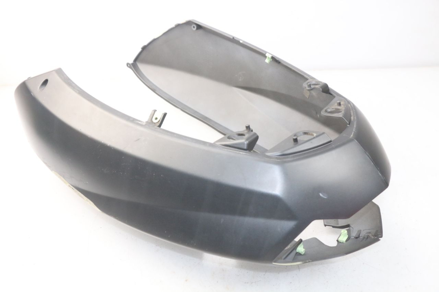 photo de CARENA POSTERIORE PEUGEOT KISBEE 2T 50 (2010 - 2017) - Zoom sullo stato d'uso