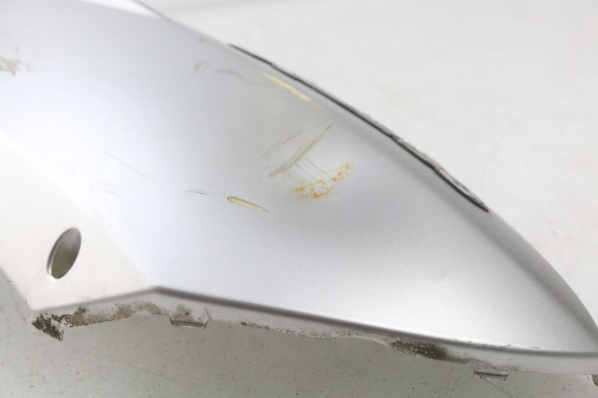 photo de CARENA POSTERIORE PEUGEOT KISBEE 2T 50 (2010 - 2017) - Dettaglio del componente