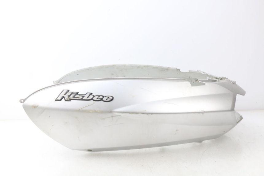 photo de CARENA POSTERIORE PEUGEOT KISBEE 2T 50 (2010 - 2017) - Marcature e riferimenti originali