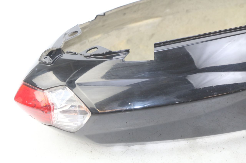 photo de CARENATURA POSTERIORE PEUGEOT KISBEE 4T 50 (2010 - 2017) - Marcature e riferimenti originali