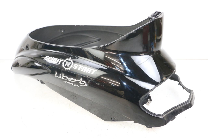 photo de CARENA POSTERIORE PIAGGIO LIBERTY 4T 50 (2004 - 2008) - Vista principale