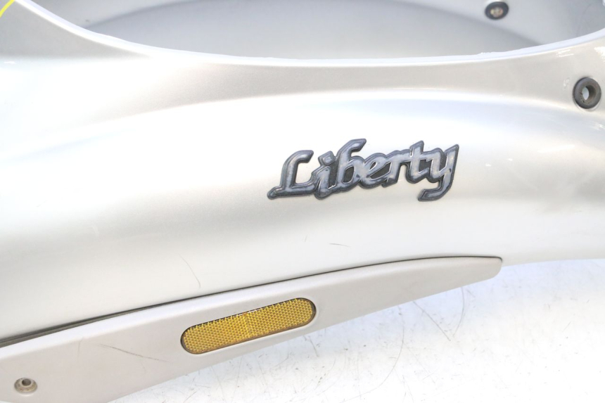 photo de CARENA POSTERIORE PIAGGIO LIBERTY 50 (1998 - 2003) - Focus sulla struttura
