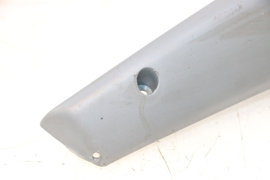 photo de CARENA POSTERIORE PEUGEOT LUDIX ONE 14P 50 (2004 - 2013) - Zoom sullo stato d'uso